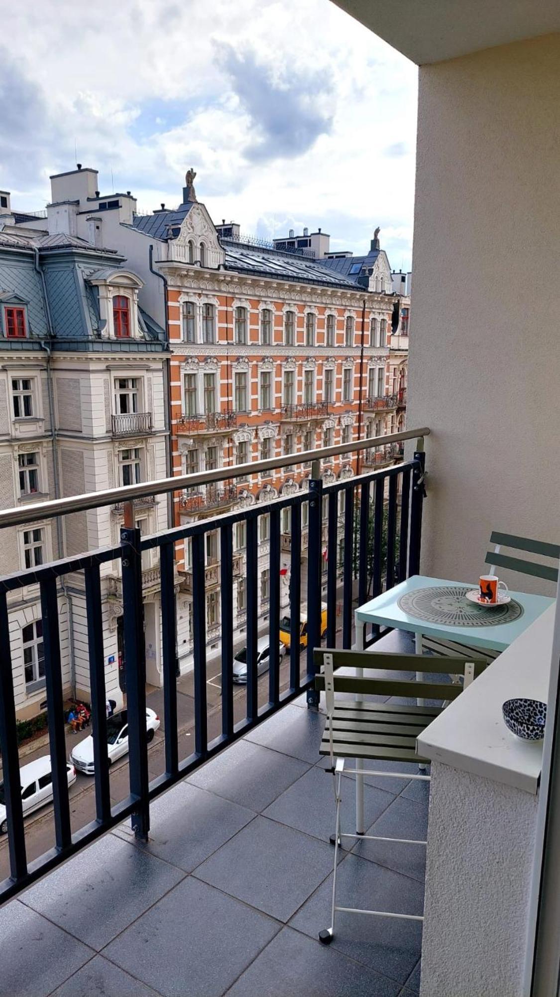 Comewa Apartments Warschau Buitenkant foto
